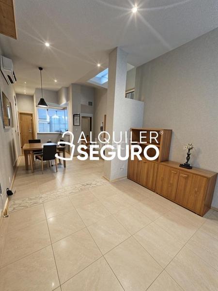 Foto 9f60bec8-f35a-4aad-872d-040d81b8117d. Rent flat with heating in Comillas Madrid