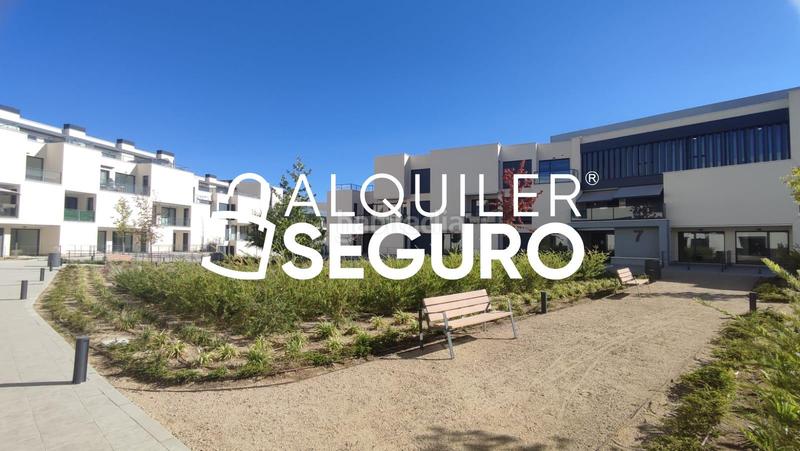 Foto 0edb7201-34e9-4de1-b82d-9dd596267ba3. Affitto appartamento con riscaldamento parcheggio piscina in San Sebastián de los Reyes