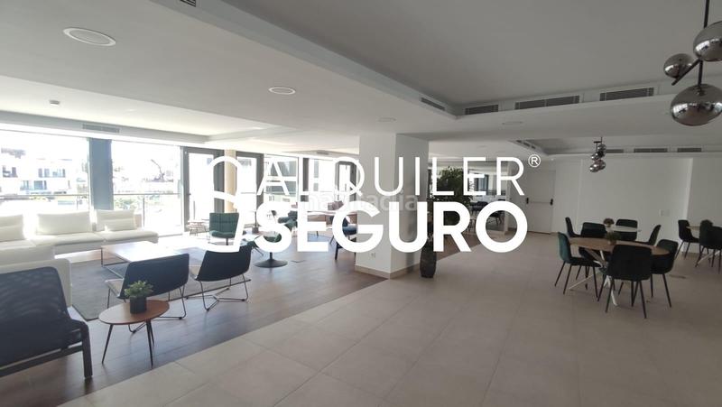Foto e8a85ef8-0237-4994-a231-0d244928bc86. Affitto appartamento con riscaldamento parcheggio piscina in San Sebastián de los Reyes