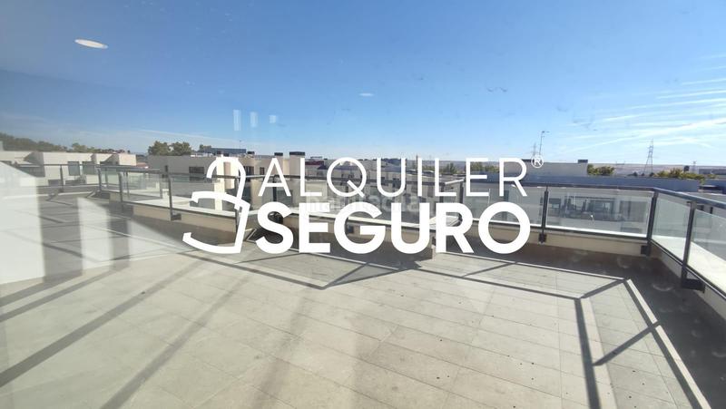 Foto 52e2a4d3-fcd4-4e26-995d-6770e5e2f596. Rent flat with heating parking pool in Polígono Industrial Sur San Sebastián de los Reyes