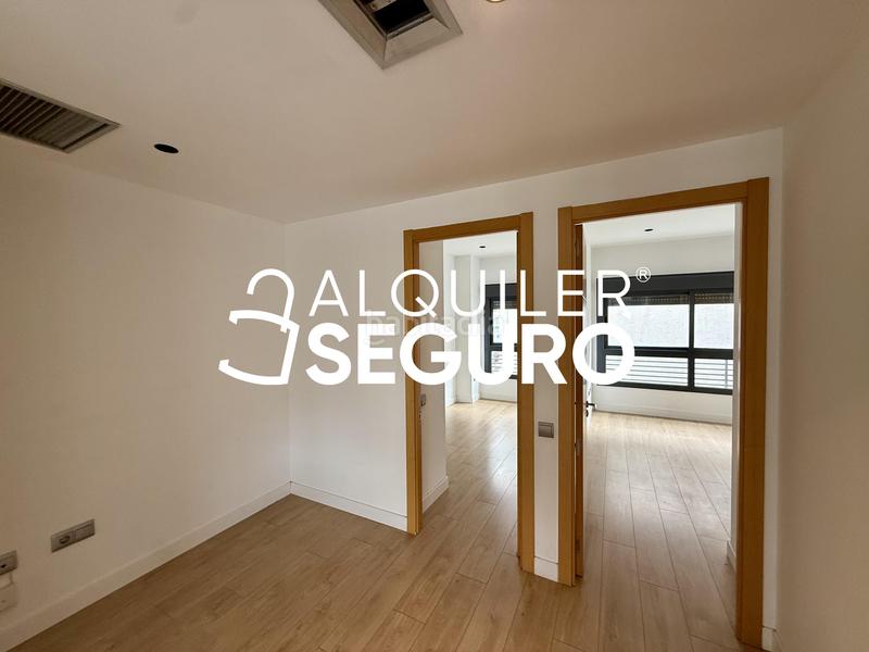 Foto 193dd278-b4d5-4159-8b3c-fe9f50670110. Location appartement avec chauffage parking piscine dans Getafe