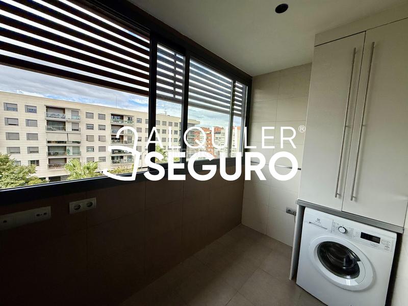 Foto 70852e1f-c47f-4890-a32d-137bbf2ff3e2. Location appartement avec chauffage parking piscine dans Getafe