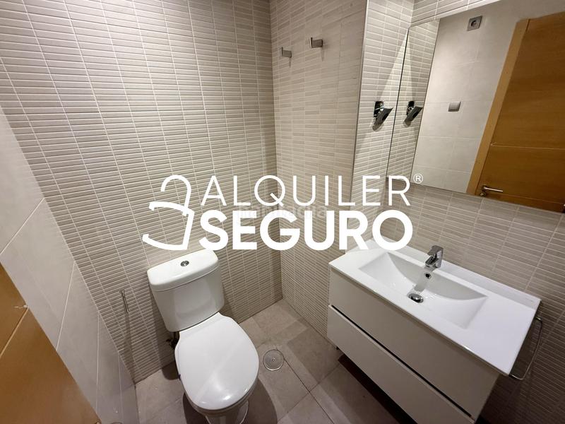 Foto 78c28f91-782f-4b50-9412-87f4e4ce8ede. Rent flat with heating parking pool in Universidad Getafe