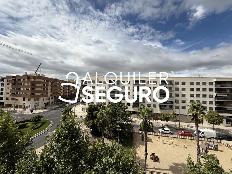 Foto e3c36211-a8d9-48ba-841e-1818c9bca365. Rent flat with heating parking pool in Universidad Getafe