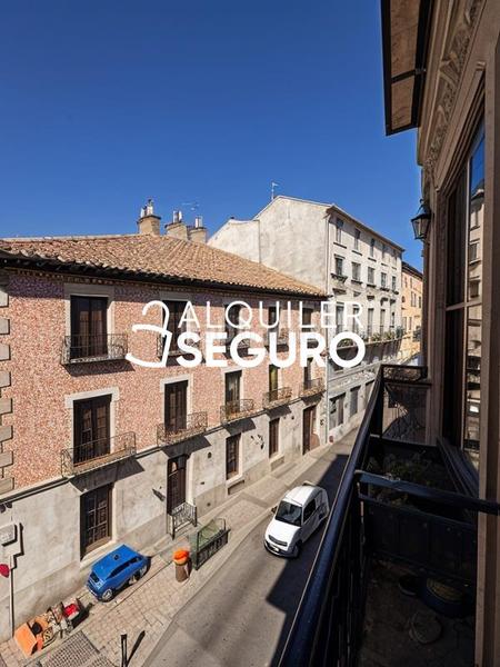 Foto 9767b2f3-696c-4f83-a38c-f140dbb2e921. Location appartement dans Palacio Madrid