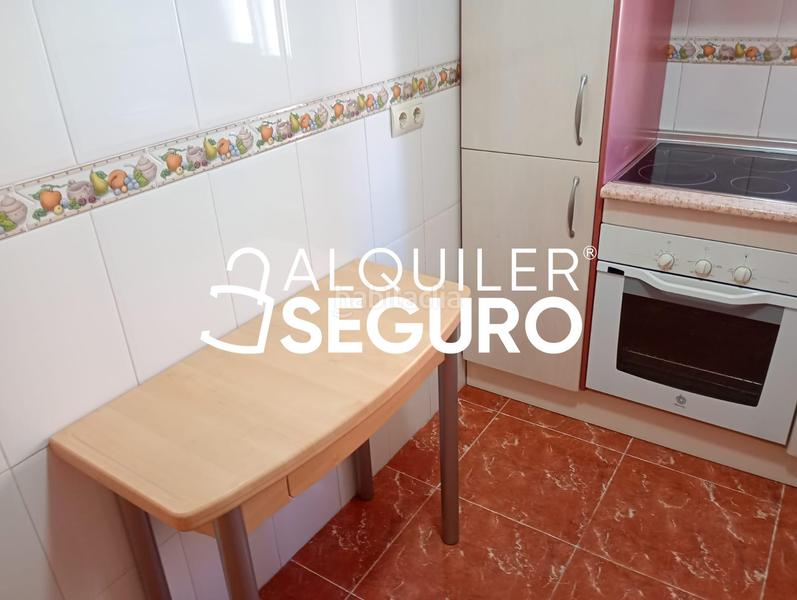 Foto 53013289-64cc-4d7b-b94d-1ff5f37e9ada. Alquiler piso  c marcos gomez en La Luz - El Torcal Málaga