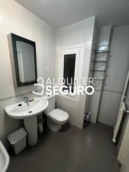 Foto ab77852c-dc35-4c96-a70b-0bd5448bf2f1. Rent flat with heating in El Viso Madrid