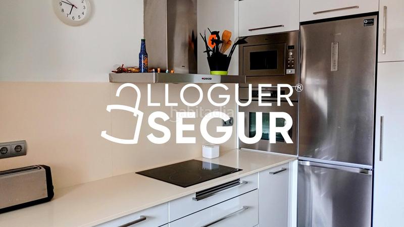 Foto d5a9ff25-e899-43f2-b824-c8fb5bc4152b. Lloguer pis amb calefacció aparcament a Passeig Maragall Gavà