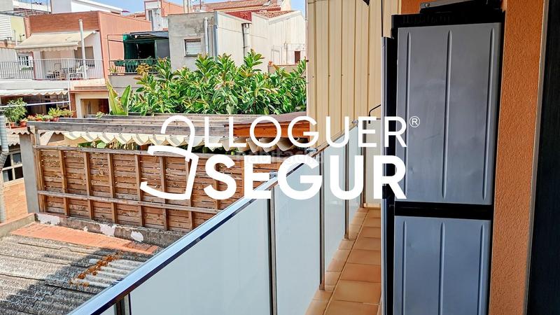 Foto 58fc4aa3-18d1-439c-a71a-6c5f45f04afe. Rent flat with heating parking in Passeig Maragall Gavà