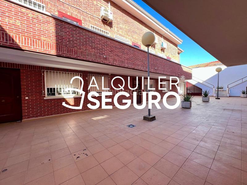 Foto 00bb0639-737c-4d25-9be7-95b8271a1604. Location appartement avec chauffage dans Cobeña