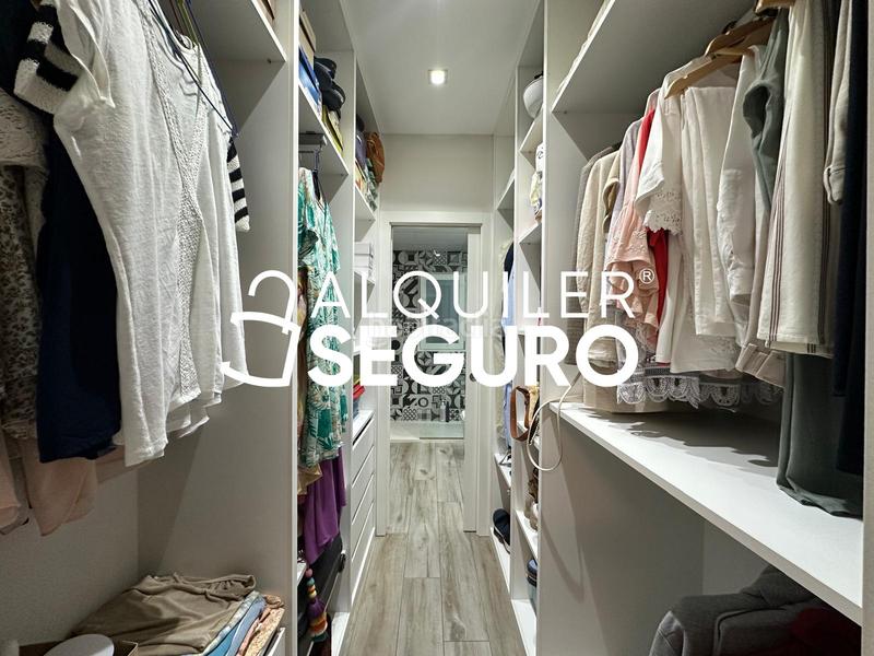 Foto 79e6b96b-c14a-48bd-8caa-b5ce21b327d1. Alquiler piso  pso. la pechina en La Petxina Valencia