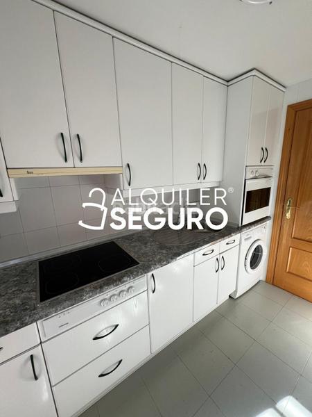 Foto e68cbbc2-c3a7-4fce-9baa-2f67772505fb. Location appartement avec chauffage parking dans Concepción Madrid