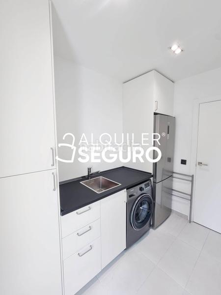 Foto 27f76534-a2ac-411e-baf4-093b9adc8f20. Affitto chalet con riscaldamento in Centro-Manguilla Escorial (El)