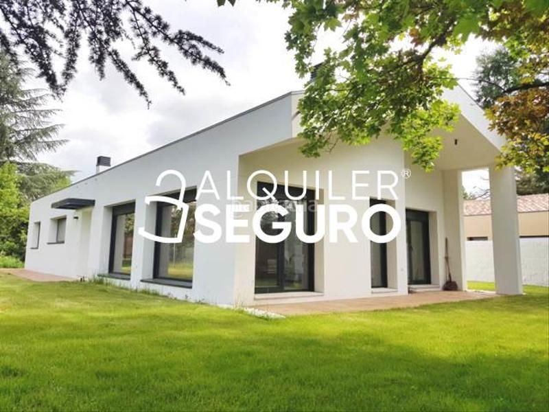 Foto 2a6c4fbf-d197-4aae-962e-aac5113a9a62. Affitto chalet con riscaldamento in Centro-Manguilla Escorial (El)