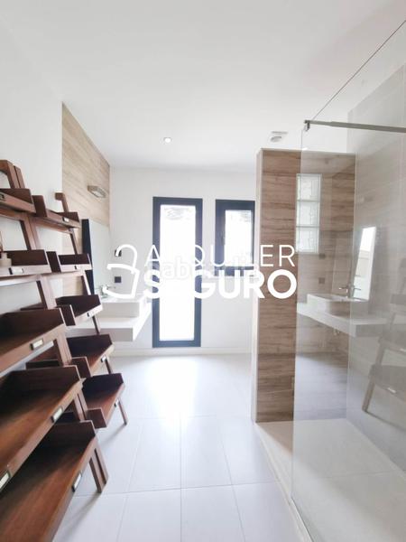 Foto 892d2e87-174e-4aba-8eb7-847e7137da1a. Affitto chalet con riscaldamento in Centro-Manguilla Escorial (El)