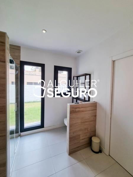 Foto dcb83a15-8ccb-45ce-ba7a-ce0e951c0f51. Affitto chalet con riscaldamento in Centro-Manguilla Escorial (El)