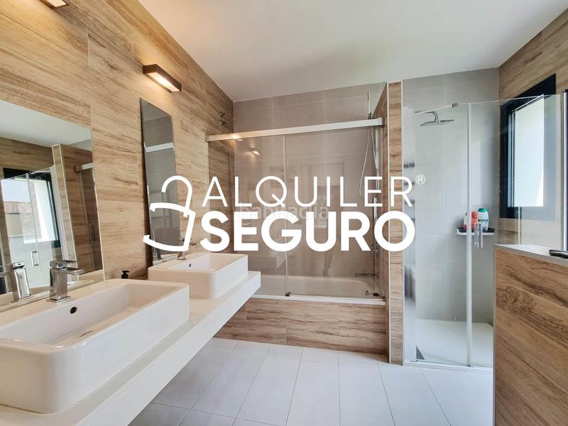 Foto 4390bfd9-57cd-4a07-94cf-43f0993cb512. Location chalet avec chauffage dans Centro-Manguilla Escorial (El)