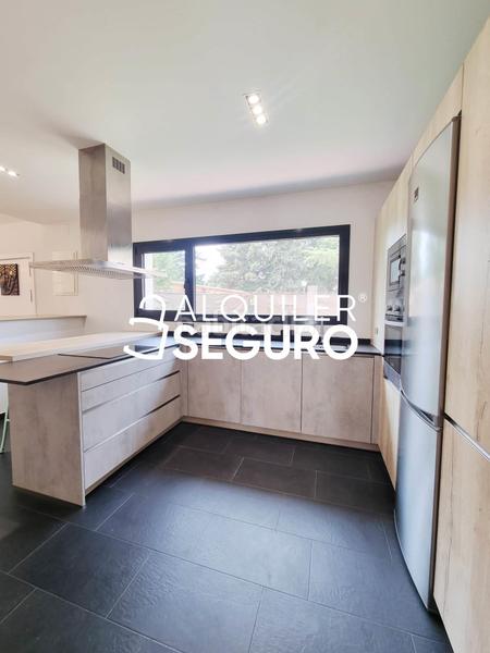 Foto 44b84e14-5479-454e-aaba-e77dc0c28641. Location chalet avec chauffage dans Centro-Manguilla Escorial (El)