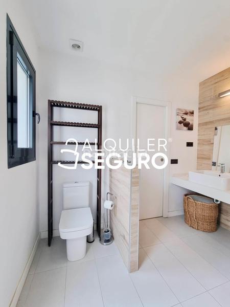 Foto 6b9a6183-19f7-4229-b28c-7e00a6841b02. Location chalet avec chauffage dans Centro-Manguilla Escorial (El)