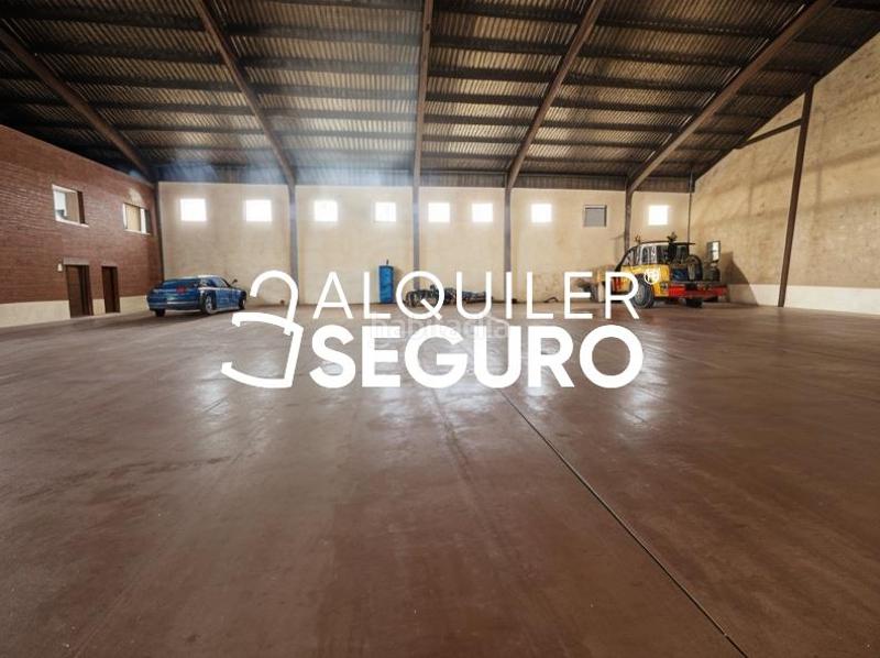 Foto 8c4018d1-8a10-470d-8102-ecd03ff175c6. Alquiler local comercial local puerto de veleta en Leganés