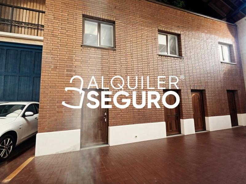 Foto 1766a4bd-45aa-4ee4-bb5e-99e466c200a1. Lloguer local comercial a Leganés norte Leganés