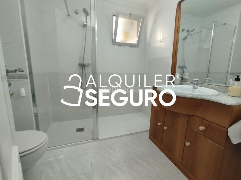 Foto 61e22a57-7aa0-4a5a-a001-bf7815fb6ea2. Alquiler piso  c gilberto martínez elxelche en Elche / Elx