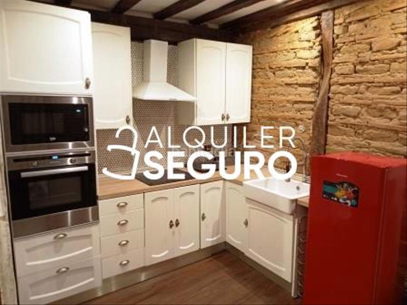 Foto 11f916ba-482c-481a-b9c2-10e1320ddd04. Miete etagenwohnung mit heizung in Casco Viejo Vitoria - Gasteiz