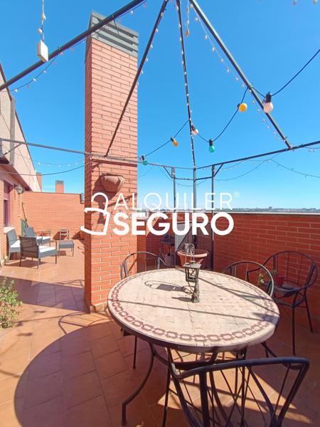 Foto 0d381d37-d477-49e7-85c6-8d374770bb6b. Miete dachwohnung mit heizung parking pool in Orcasur-12 de Octubre Madrid