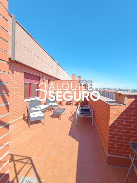 Foto bc7b3e48-d16e-4d07-8dfb-7ccd1dbc37ff. Miete dachwohnung mit heizung parking pool in Orcasur-12 de Octubre Madrid