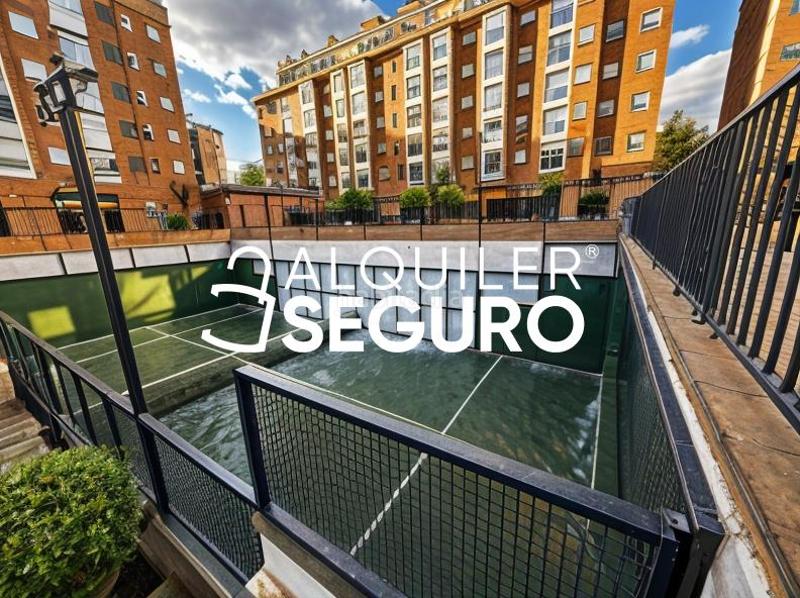 Foto e1df2db0-0781-49b5-bb9d-59cce18d7411. Lloguer pis amb calefacció aparcament piscina a PAU de Carabanchel Madrid