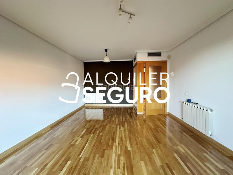 Foto 671c83d8-47c4-42eb-84ff-825de063371f. Alquiler piso  c isaac albeniz en Norte Pozuelo de Alarcón
