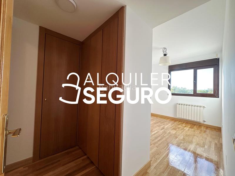 Foto c49b0b33-68a0-4d07-8038-5d2c83ec189e. Alquiler piso  c isaac albeniz en Norte Pozuelo de Alarcón