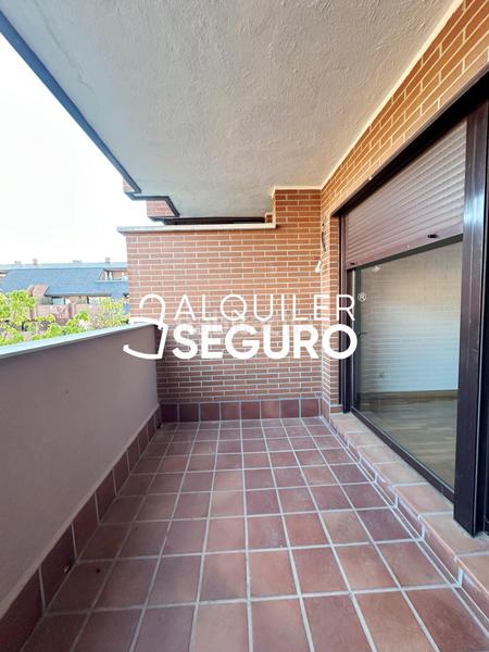 Foto f2a6bc18-9c70-476b-889f-c228e95ad0b5. Miete etagenwohnung mit heizung parking pool in Norte Pozuelo de Alarcón
