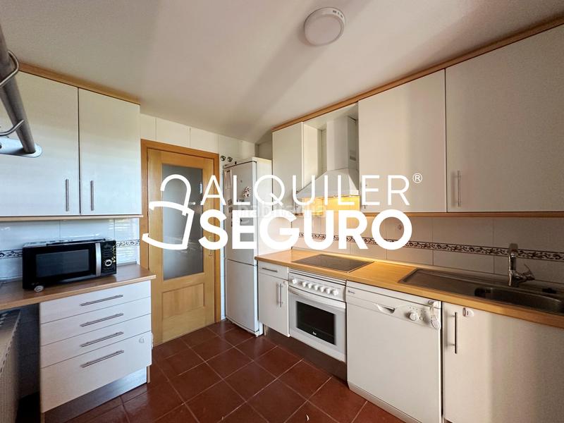 Foto 03f05617-a278-4b52-8a37-38934f1321d7. Rent flat with heating parking pool in Norte Pozuelo de Alarcón
