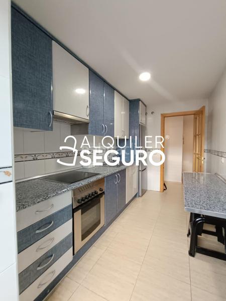 Foto f1006a3f-e71d-4489-89bf-4a00aa6d0c6c. Affitto appartamento con riscaldamento parcheggio in Parla