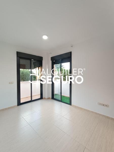 Foto 95b59075-8234-47e3-92c1-57dc2c4a40aa. Location appartement avec chauffage parking dans Parla este Parla
