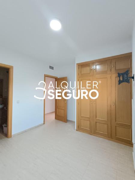 Foto d1887a35-02b6-4d1a-a7e1-ddecf185e9bd. Location appartement avec chauffage parking dans Parla este Parla