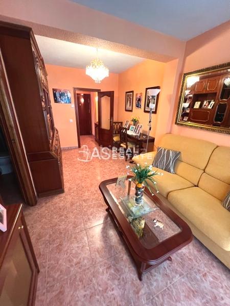 Foto 4793c0aa-b88a-4ab9-8274-7f7b7610fb1c. Pis a Juan de la Cierva Getafe
