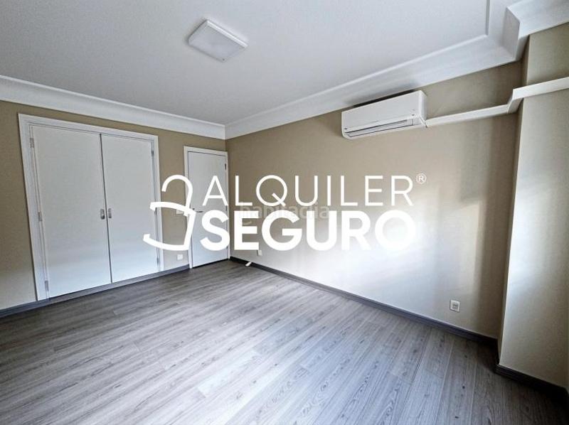 Foto 454350ab-c823-4a63-a5fc-bd140bf8ba09. Rent flat with heating in Colina Madrid