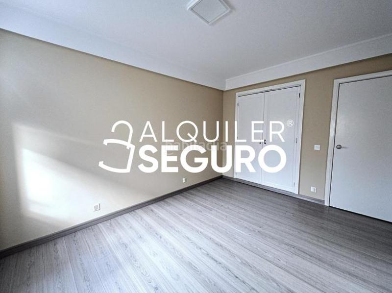 Foto e4a5c21b-6086-48af-8510-faee2d93b4c7. Rent flat with heating in Colina Madrid