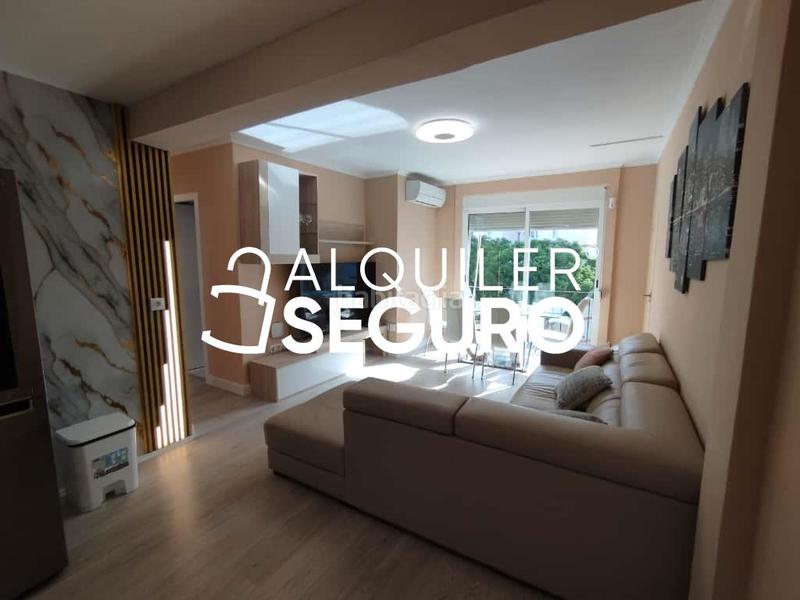 Foto 1b3eb562-1fd2-44b3-bd72-16498bc60826. Miete dachwohnung in Centro ciudad Fuengirola