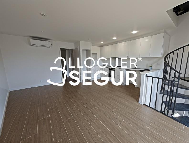 Foto 66076122-8075-450a-8d52-4d80aa6b3733. Alquiler chalet  c de les magnòlies en Torrent del Capellà Sabadell