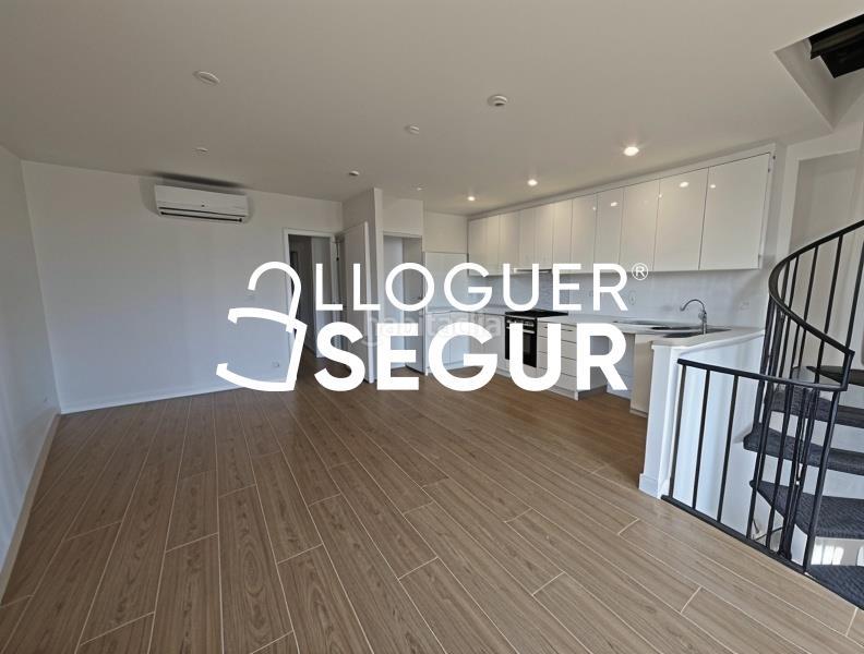 Foto 1590dd9c-b0cf-4076-b62e-8ae3cf4fc369. Location chalet avec chauffage dans Torrent del Capellà Sabadell