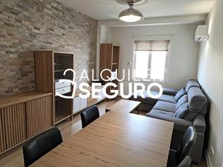 Affitto Appartamento  Del greco. Piso av. del greco sevilla