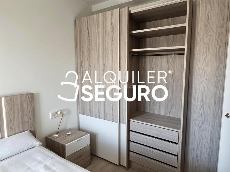 Foto 0b5ccdab-2d62-4e96-b356-0b0922601eb2. Alquiler piso  av. el greco en San Pablo Sevilla