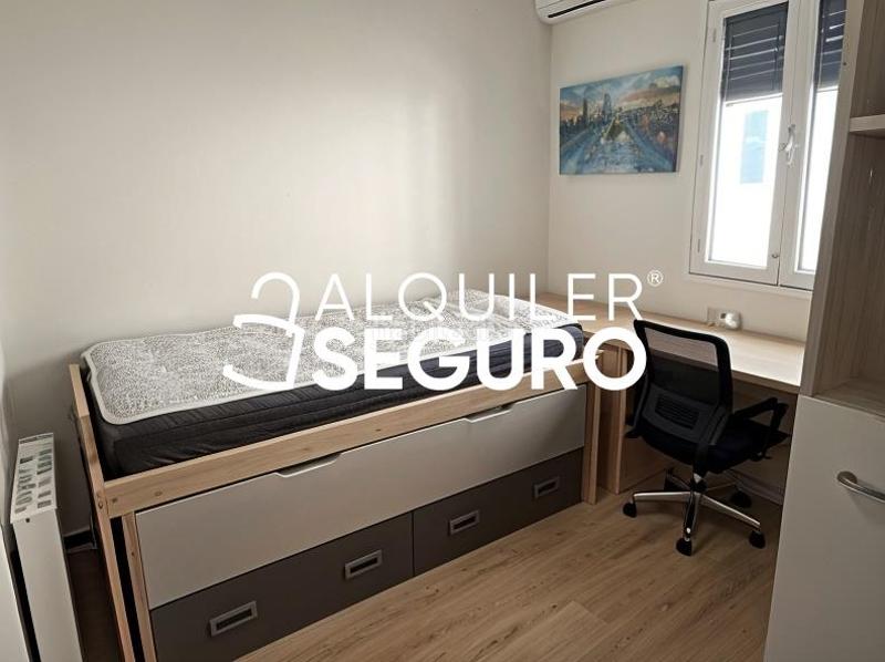 Foto 59d6b81e-8acb-40bd-9caa-a143c27db111. Alquiler piso  av. el greco en San Pablo Sevilla