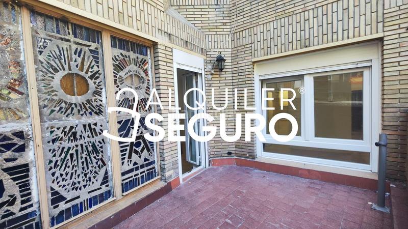 Foto 8aa0c245-1d06-4675-9f3a-67c023c88e75. Rent flat with heating in Niño Jesús Madrid