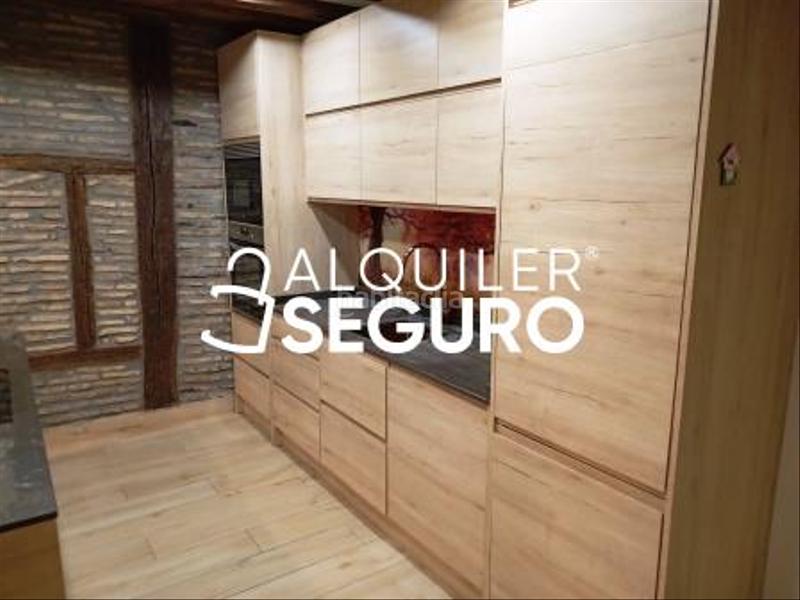 Foto 54e00314-bf12-4726-9ca5-b475e6ad002a. Alquiler piso  c pintoreria vitoriagasteiz en Madrid