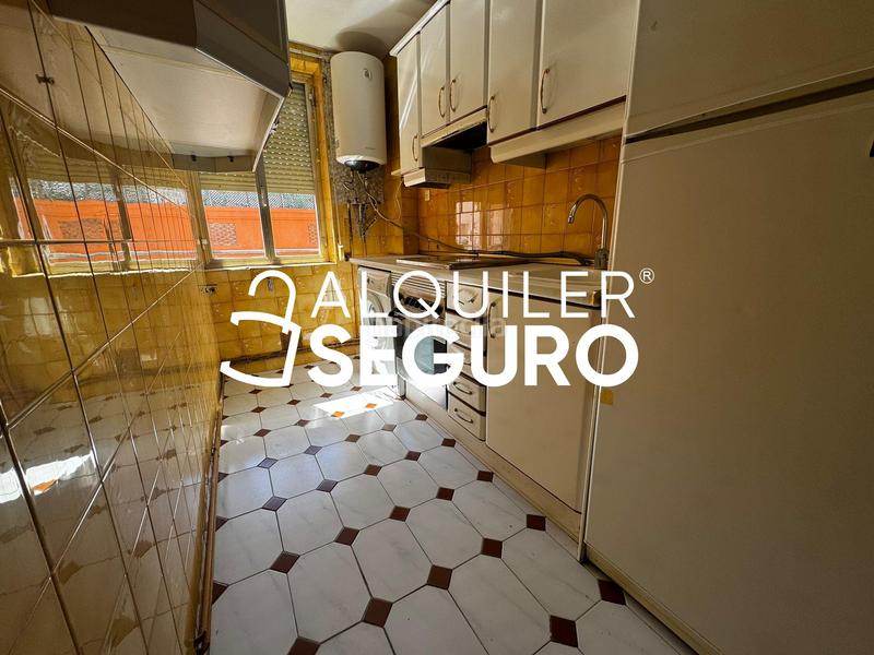 Foto 58f92e35-e86f-4f7e-bb41-8194d55146ed. Alquiler piso  pl. huarte de san juan en Puerta del Ángel Madrid