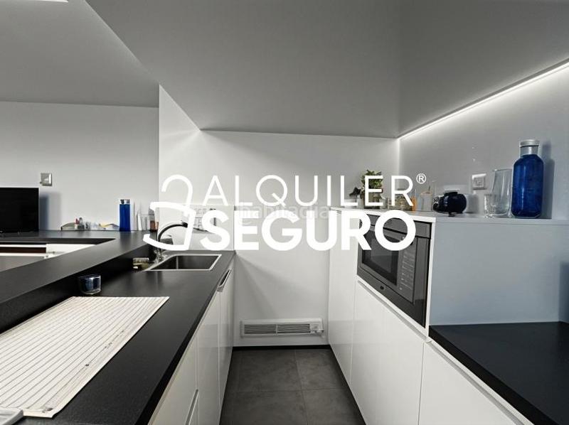 Foto 484fa088-65f3-4728-a0f9-31179131ef7d. Rent office space in Castellana Madrid